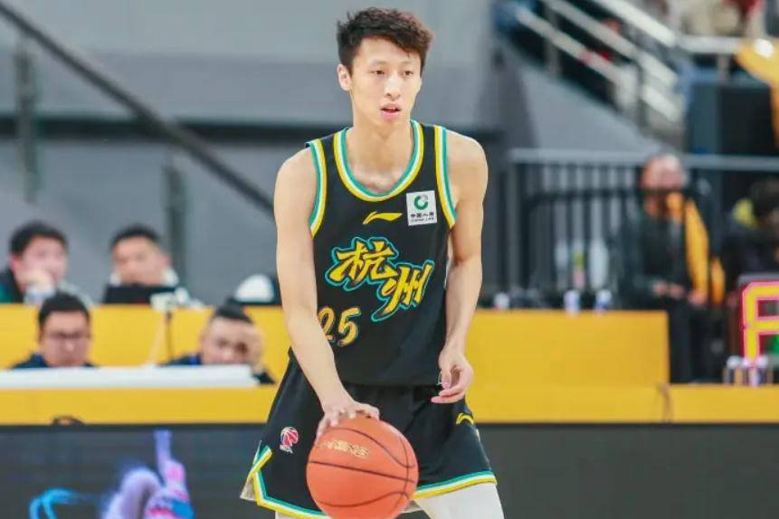 包含Scout新星出色发挥表现突出，C9前途光明！引发球迷热议的词条-九游官网