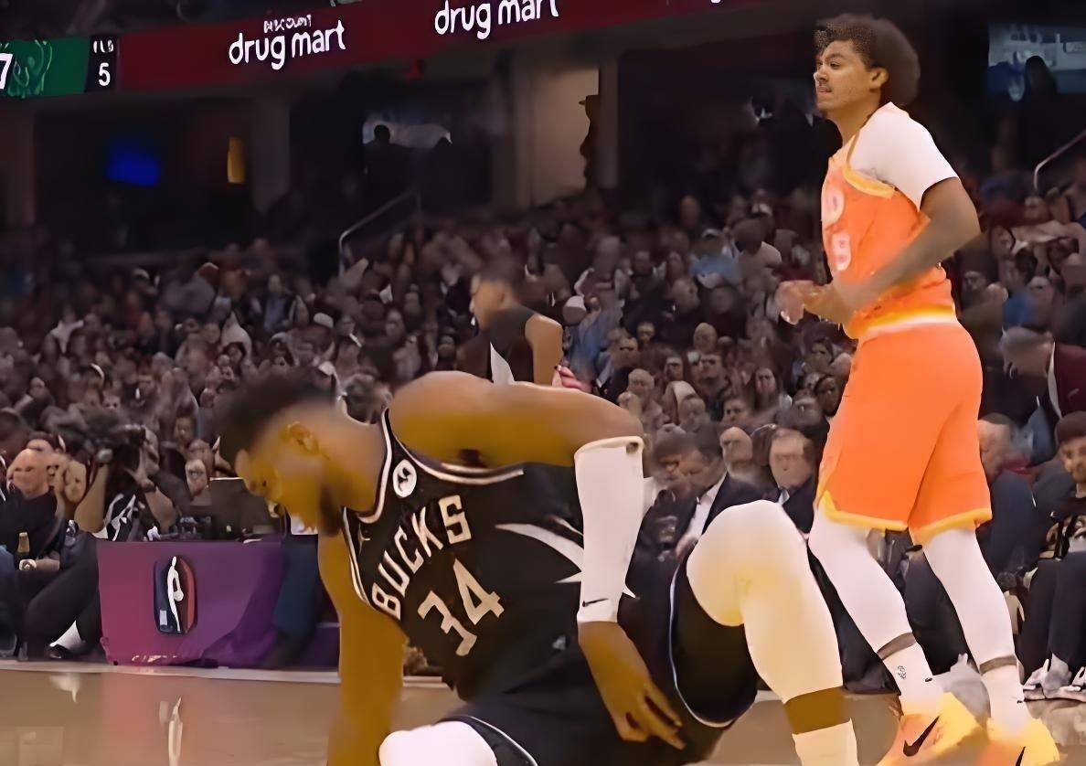 赛后突围战来临；克里夫兰骑士围绕欧篮联外线爆发；信心回归；球队文化再被提及的简单介绍-jiuyou游戏