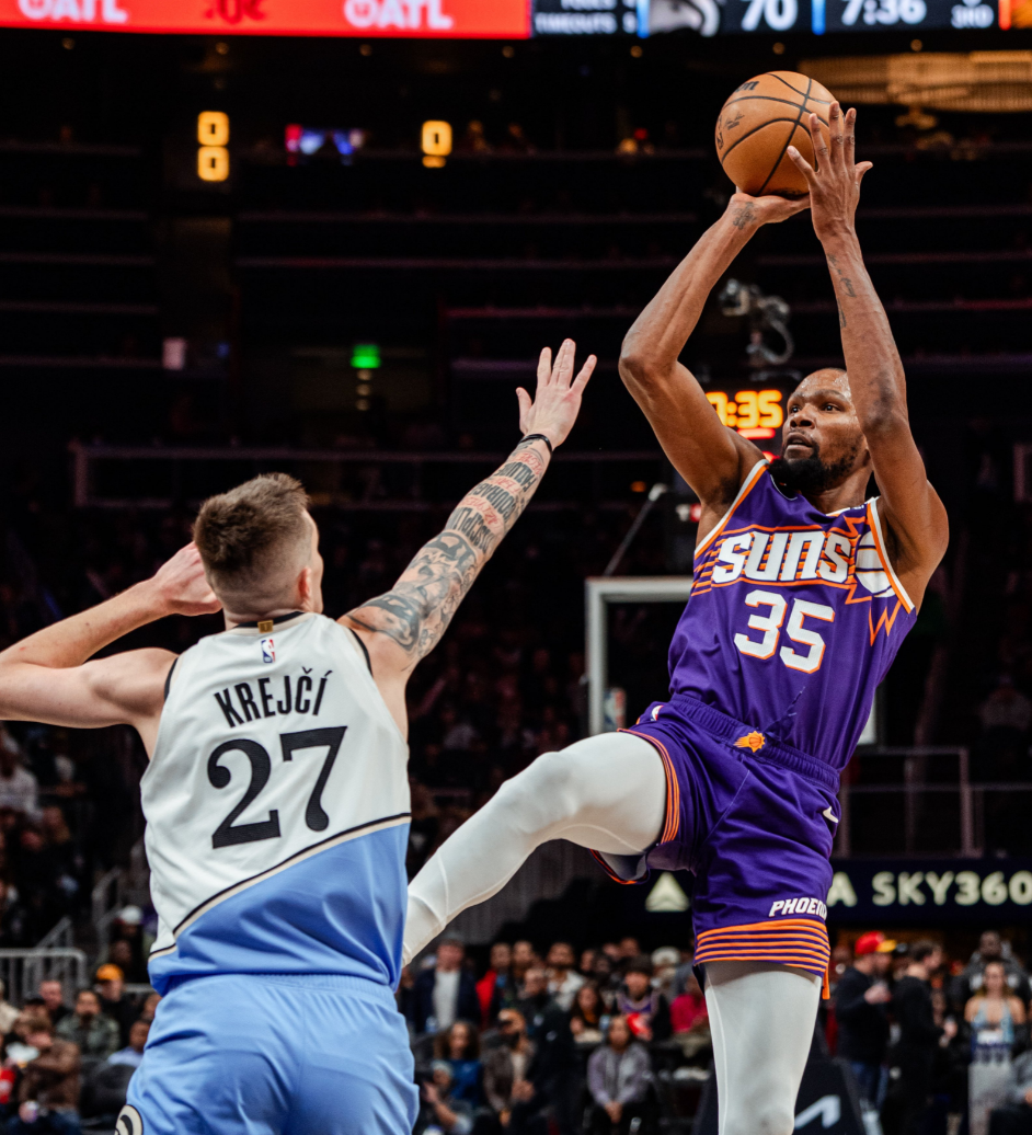 菲尼克斯太阳发布备战花絮；赛前扳平良机；德甲任务艰巨；更衣室氛围转暖的简单介绍